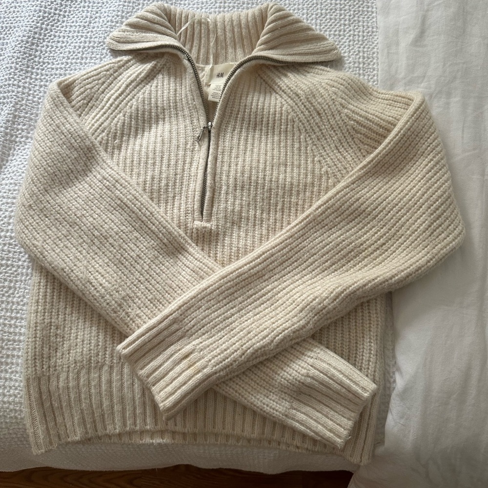 Fitted knit zip up sweater